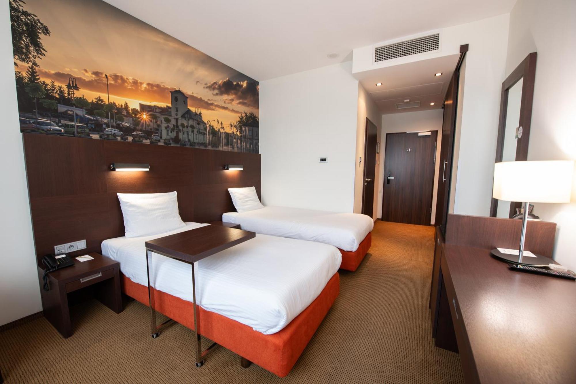 Hotel Desilva Warszawa Piaseczno Piaseczno  Esterno foto